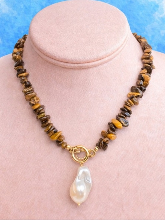 Tigers Eye and Pearl Necklace - Picture 2 of 2